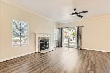 Main picture of 2553 Manzana Way