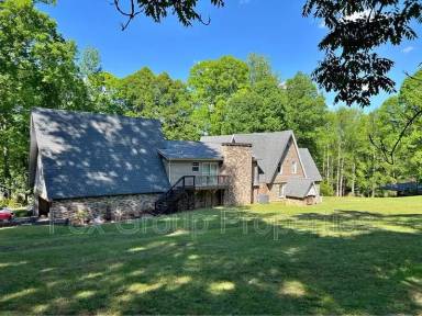 Main picture of 800 Ebenezer Rd