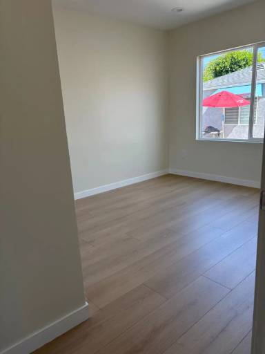 Main picture of 11911 Stagg St