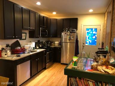 Main picture of 1628 W Fargo Ave