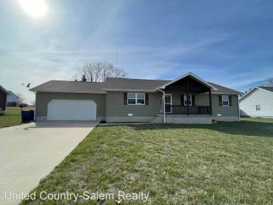 Main picture of 32 Westwood Dr