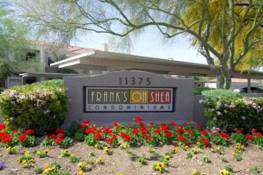 Main picture of Franks on Shea