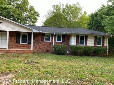 Main picture of 49 Echols Dr