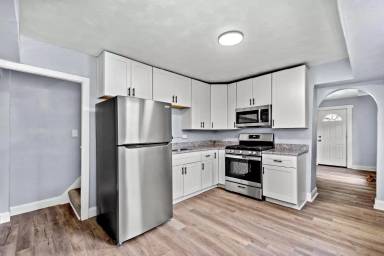 Main picture of 1816 Wesley St