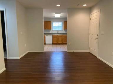 Main picture of 150 Scholars Ct