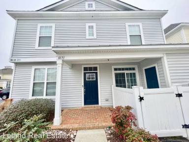 Main picture of 8171 Captains Way