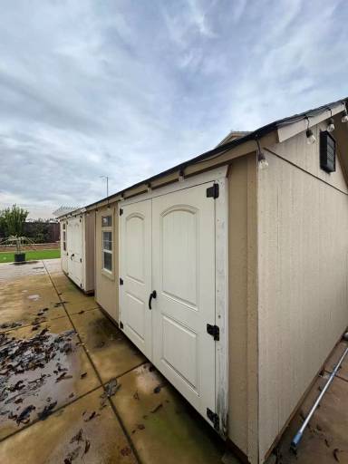Main picture of 10154 Cosby Way