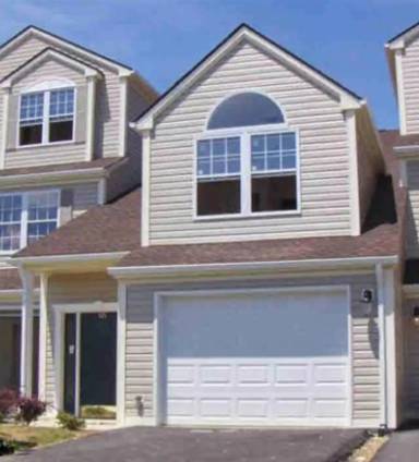 Main picture of 135 Kitty Ln