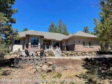 Main picture of 2611 NW Gill Ct