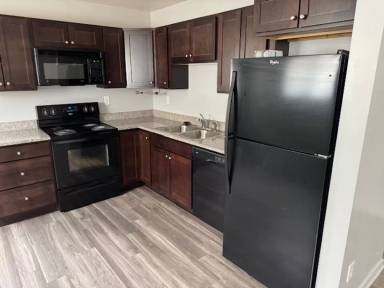 Main picture of 2180 Meadowlawn Dr