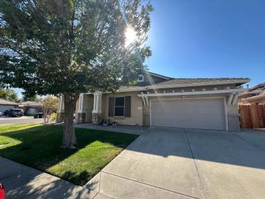 Main picture of 2401 Latour Ct