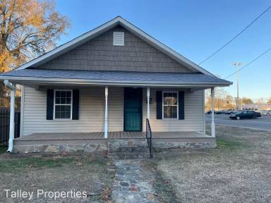 Main picture of 104 Bates Ave