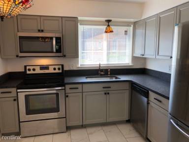 Main picture of 25324 Shiawassee Cir
