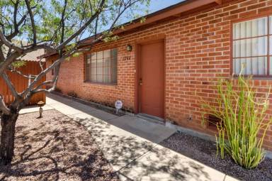 Main picture of 3208 E Terra Alta Blvd