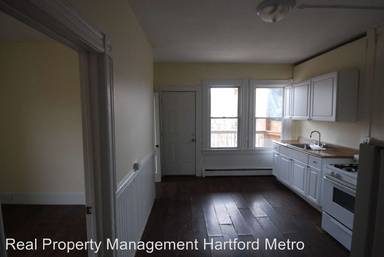 Main picture of 20 Lawrence St