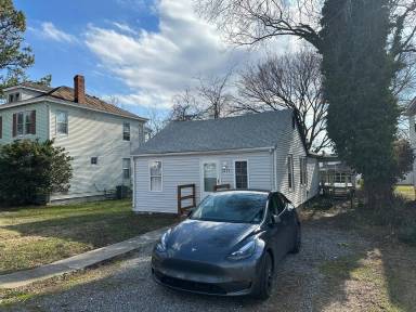 Main picture of 2311 Byron St