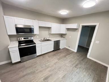 Main picture of 428 W Locust St