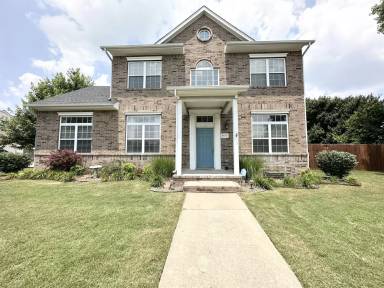 Main picture of 6646 Bernice Ave