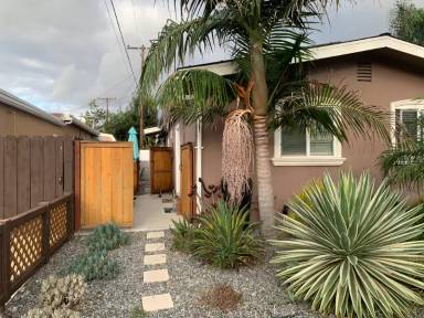 Main picture of 5086 Baxter St