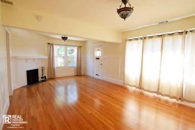 Main picture of 1917 7th St