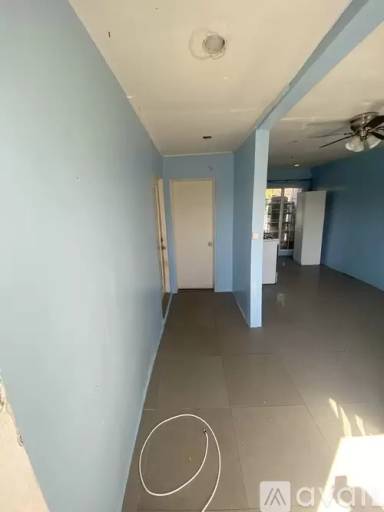 Main picture of 3706 W 104th St