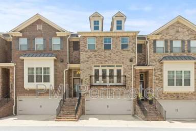 Main picture of 2160 Prestwick Ct NE