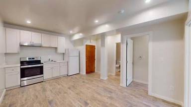 Main picture of 534A 37th Ave