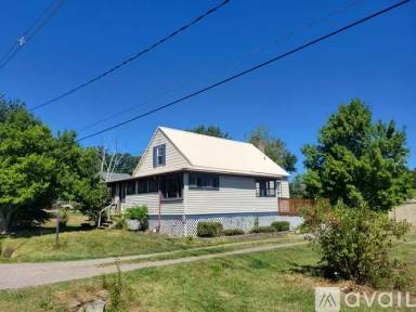 Main picture of 1494 Thompson Rd