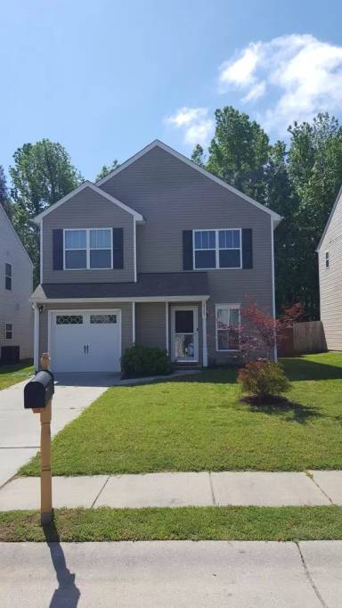 Main picture of 2923 Snuggles Ct