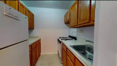 Main picture of 3184 Grand Concourse