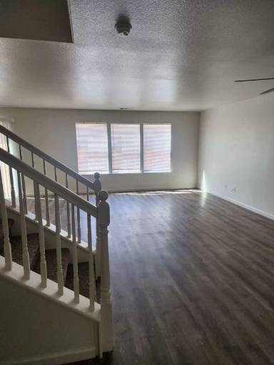 Main picture of 1220 Daybreak Dr