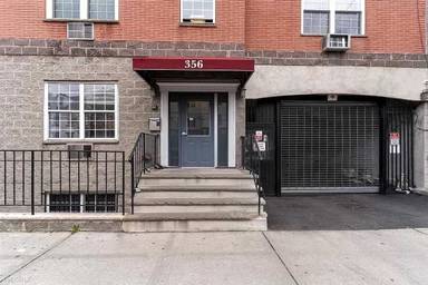 Main picture of 356 Palisade Ave