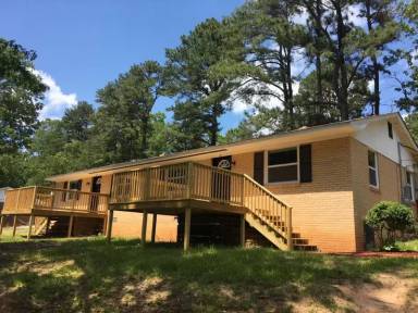 Main picture of 2 Sandra St