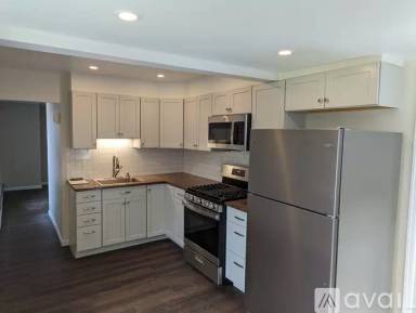 Main picture of 19 Conger Ave