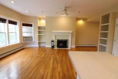 Main picture of 1778 Beacon St