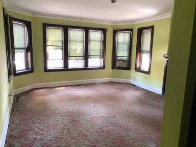 Main picture of 3934 N Christiana Ave