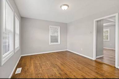 Main picture of 5508 Saida Ave