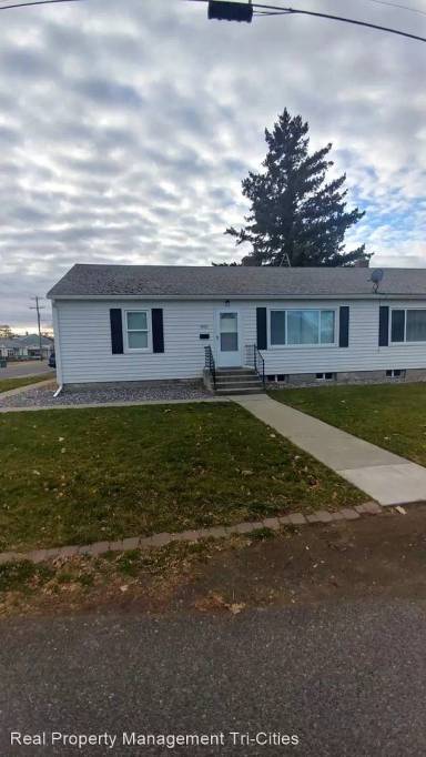 Main picture of 1003 Torbett St