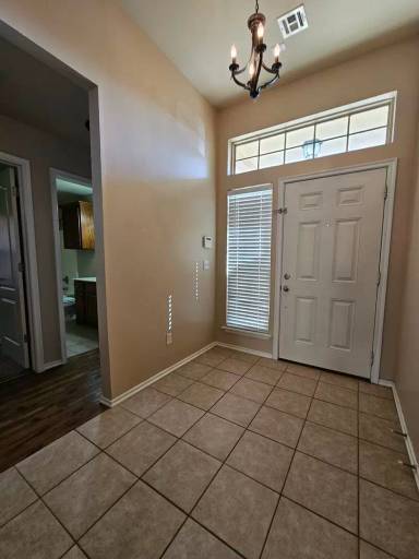 Main picture of 909 Shadowlake Rd