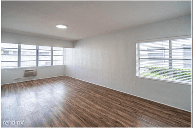 Main picture of 8315 Byron Ave