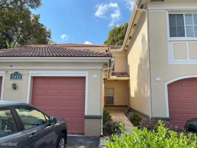 Main picture of 2412 Centergate Dr