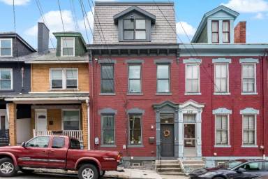 Main picture of 254 38th St