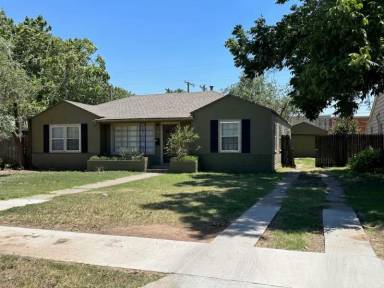 Main picture of 2809 33rd St