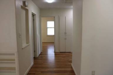 Main picture of 908 Kearney St