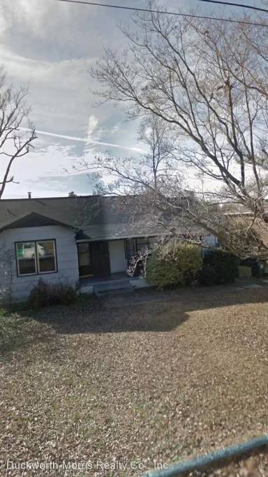 Main picture of 301 22nd St E