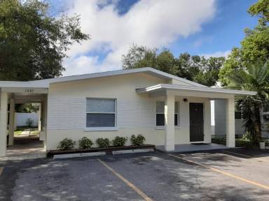 Main picture of 1485 Park St