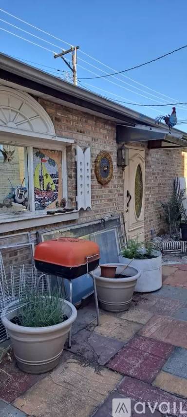 Main picture of 7054 W Diversey Ave