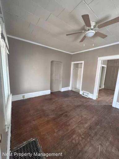 Main picture of 1043 5th Ave SE
