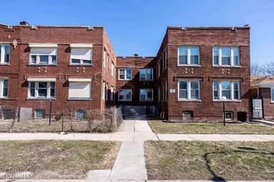 Main picture of 9649 S Forest Ave