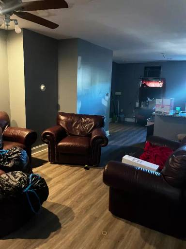 Main picture of 2515 S Millick St
